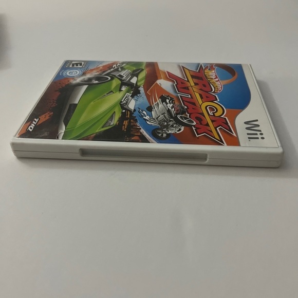 Hot Wheels Track Attack - Nintendo Wii Video Game Disc, Manual And Case - Picture 6 of 8